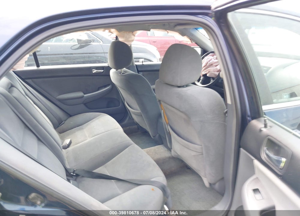 2007 HONDA ACCORD 2.4 LX VIN: 3HGCM564X7G701984