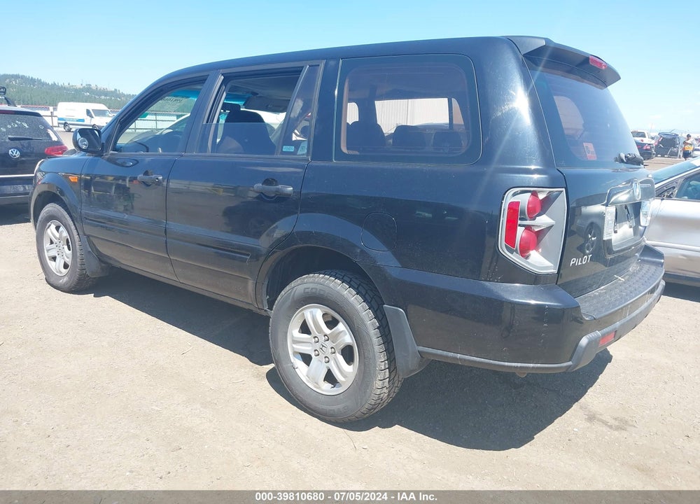 2007 HONDA PILOT LX VIN: 5FNYF28137B021589