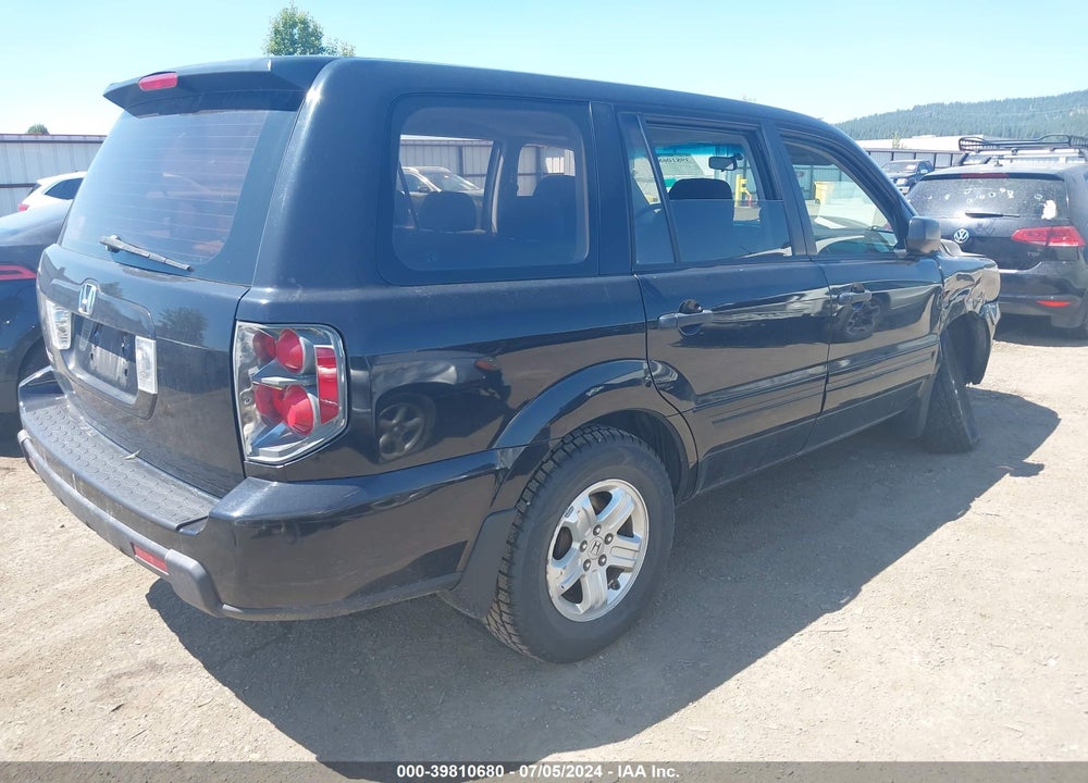 2007 HONDA PILOT LX VIN: 5FNYF28137B021589
