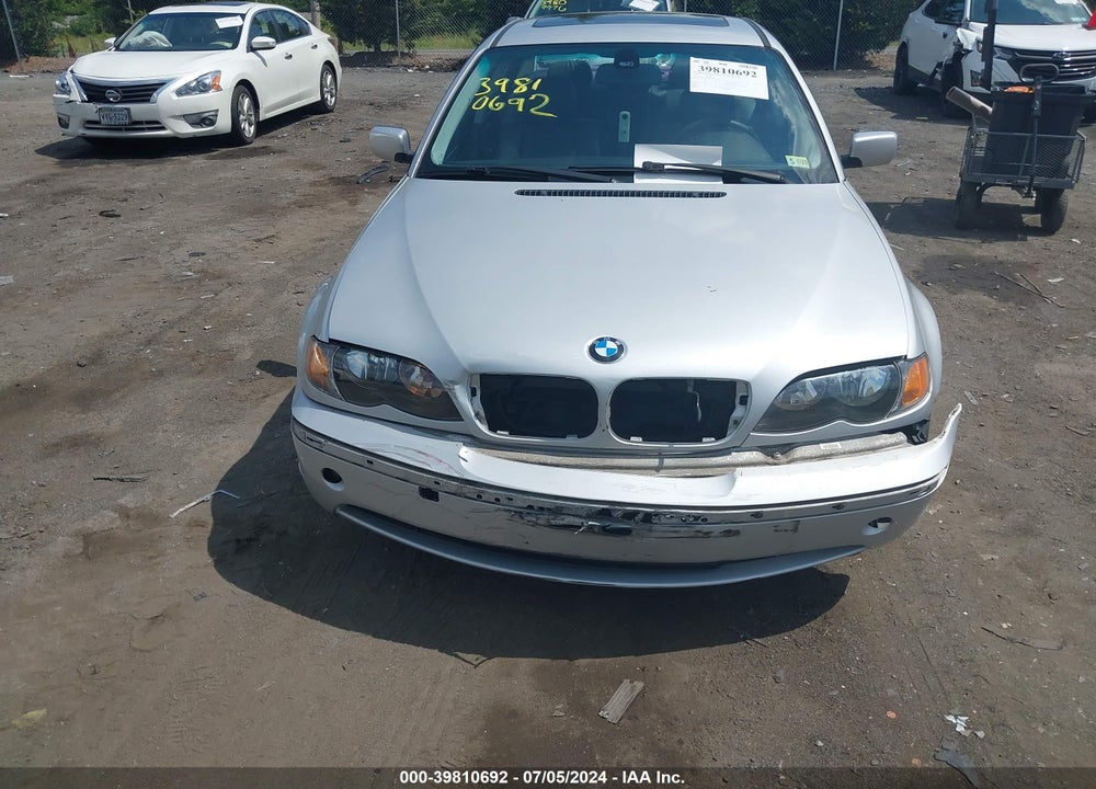2004 BMW 325I VIN: WBAEV33474KR31402