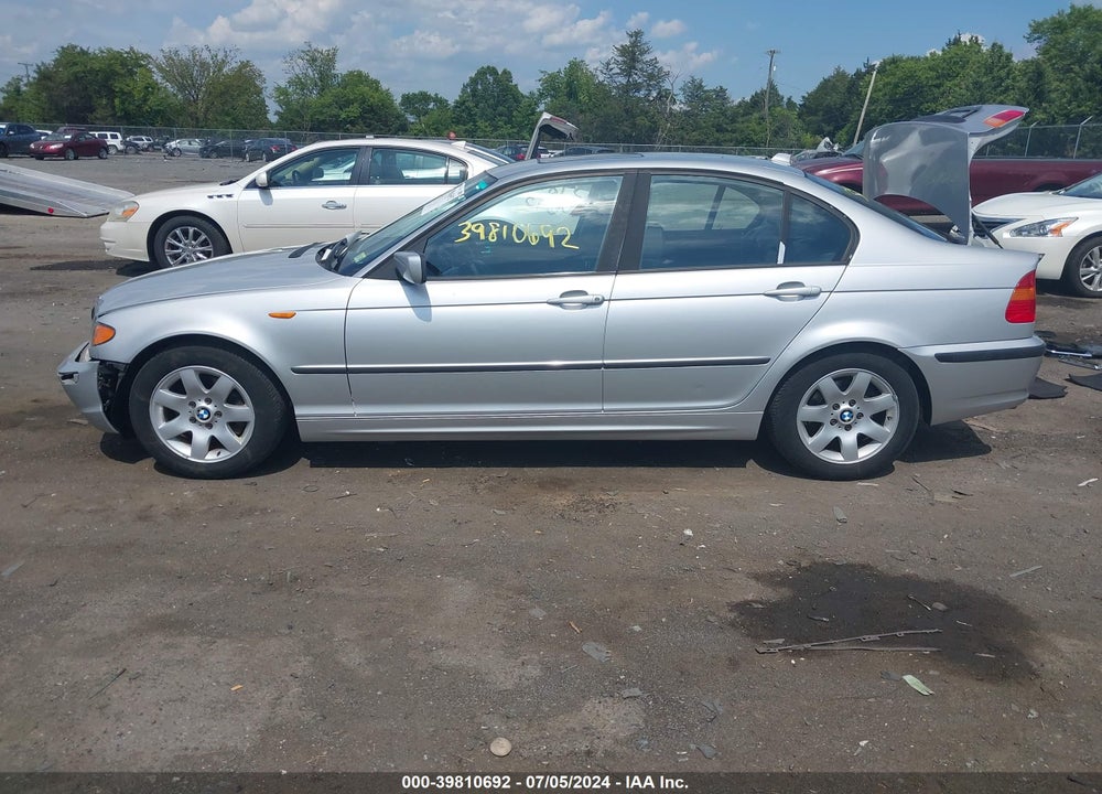 2004 BMW 325I VIN: WBAEV33474KR31402