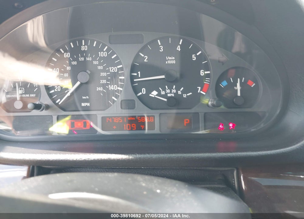 2004 BMW 325I VIN: WBAEV33474KR31402