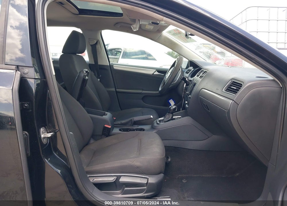 2016 VOLKSWAGEN JETTA 1.4T SE VIN: 3VWD67AJ7GM205609