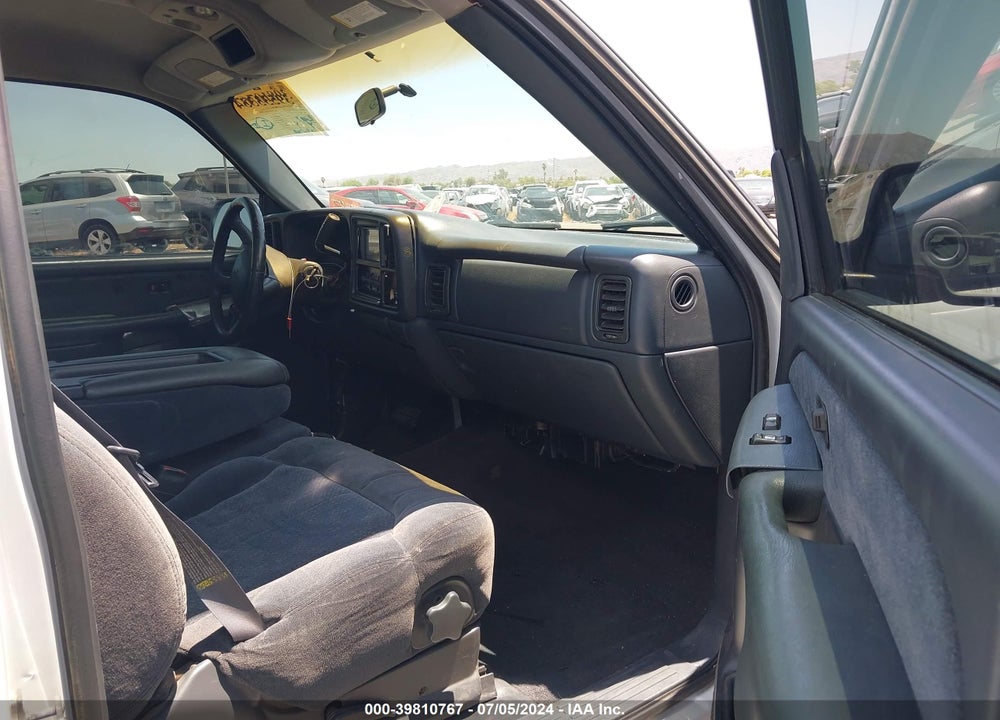 2001 CHEVROLET SILVERADO 1500 LS VIN: 1GCEC14V11Z122713