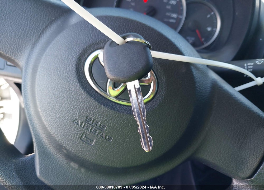 2014 TOYOTA YARIS L (TMMF PLANT) VIN: VNKKTUD32EA002952