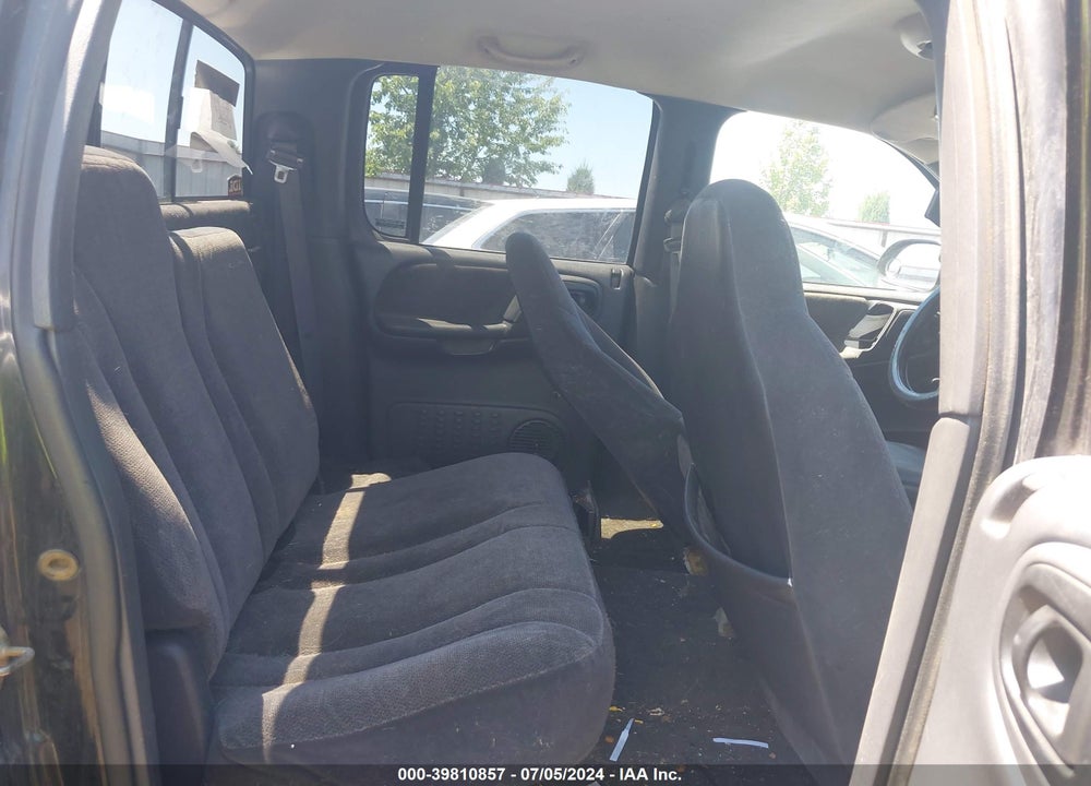 2000 DODGE DAKOTA SLT/SPORT VIN: 1B7GL2AN4YS752280