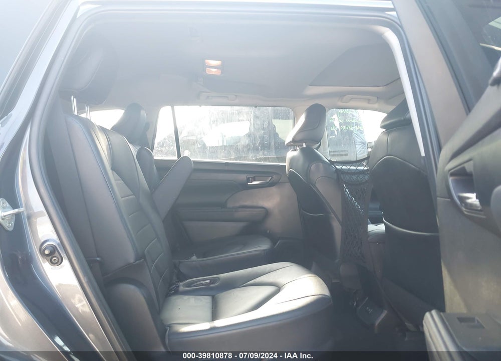 2020 TOYOTA HIGHLANDER XLE VIN: 5TDGZRAH3LS025408