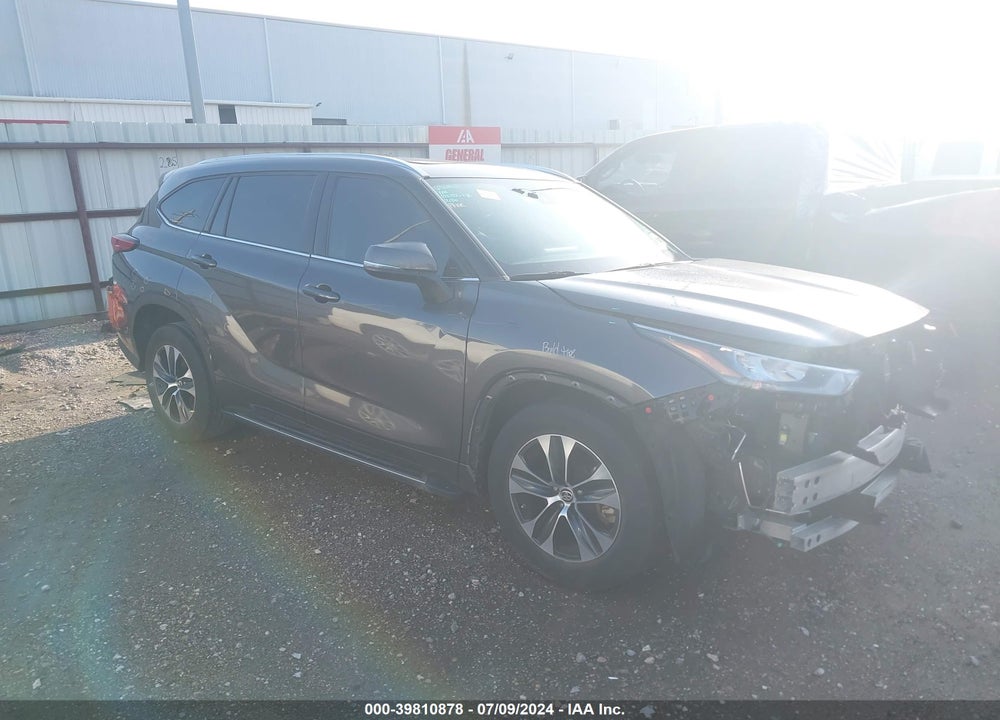 2020 TOYOTA HIGHLANDER XLE VIN: 5TDGZRAH3LS025408