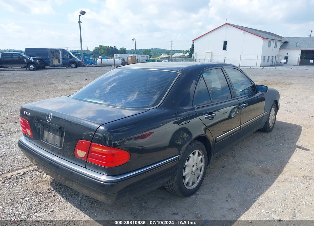 1999 MERCEDES-BENZ E 320 VIN: WDBJF65H4XA718559