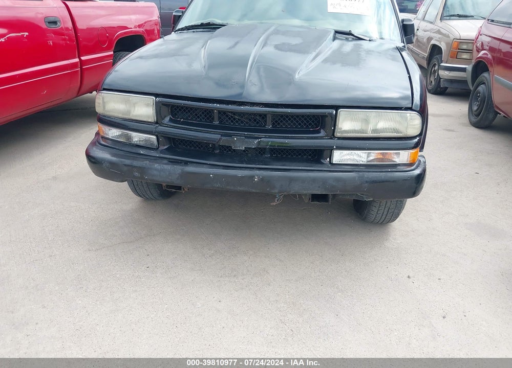 2000 CHEVROLET S-10 LS VIN: 1GCCS19W8Y8309264