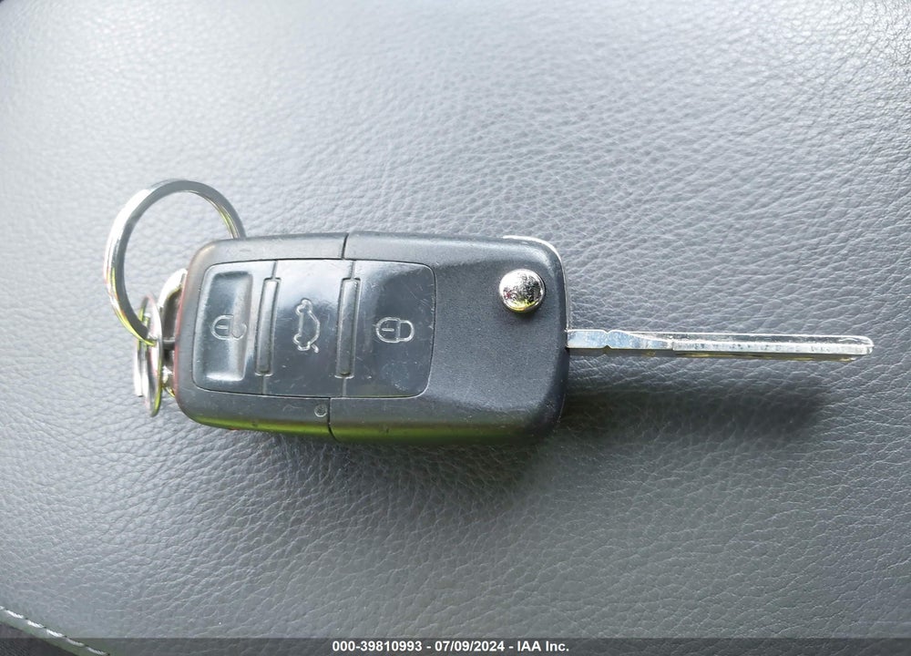2009 VOLKSWAGEN GTI 2-DOOR VIN: WVWFV71K99W127117