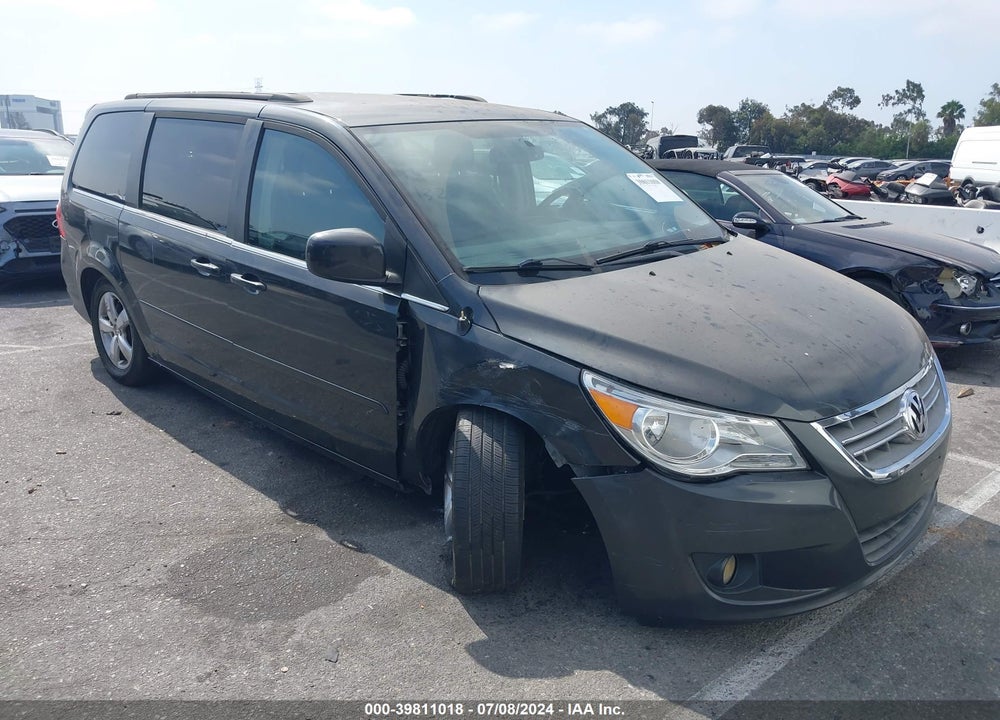 2011 VOLKSWAGEN ROUTAN SE VIN: 2V4RW3DG3BR740252