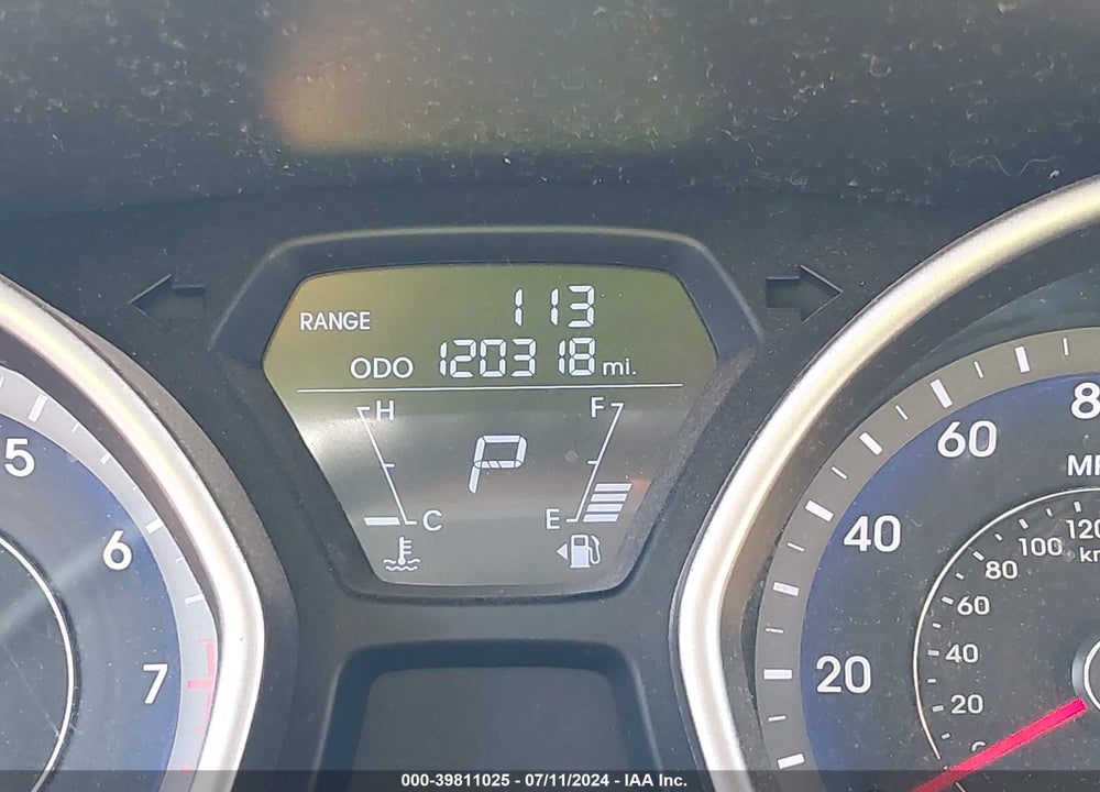 2013 HYUNDAI ELANTRA GLS VIN: KMHDH4AE7DU710356
