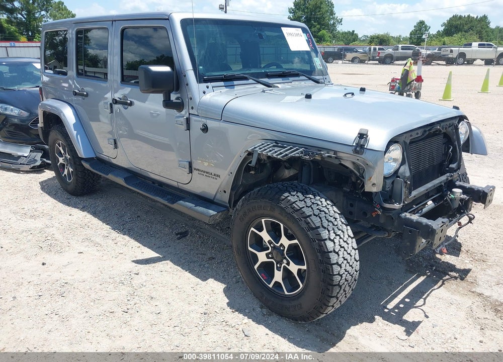 2014 JEEP WRANGLER UNLIMITED SAHARA VIN: 1C4BJWEG5EL322069