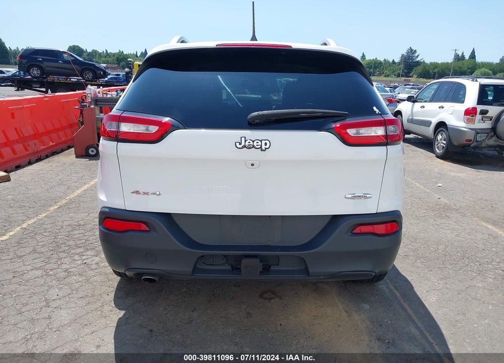 2017 JEEP CHEROKEE LATITUDE 4X4 VIN: 1C4PJMCBXHW656666