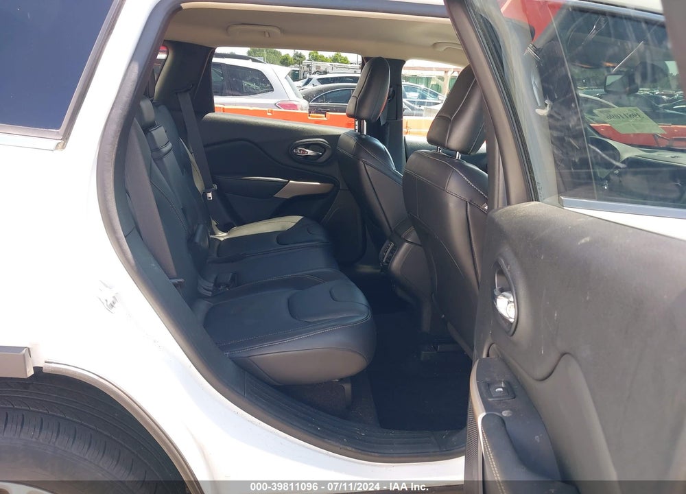 2017 JEEP CHEROKEE LATITUDE 4X4 VIN: 1C4PJMCBXHW656666