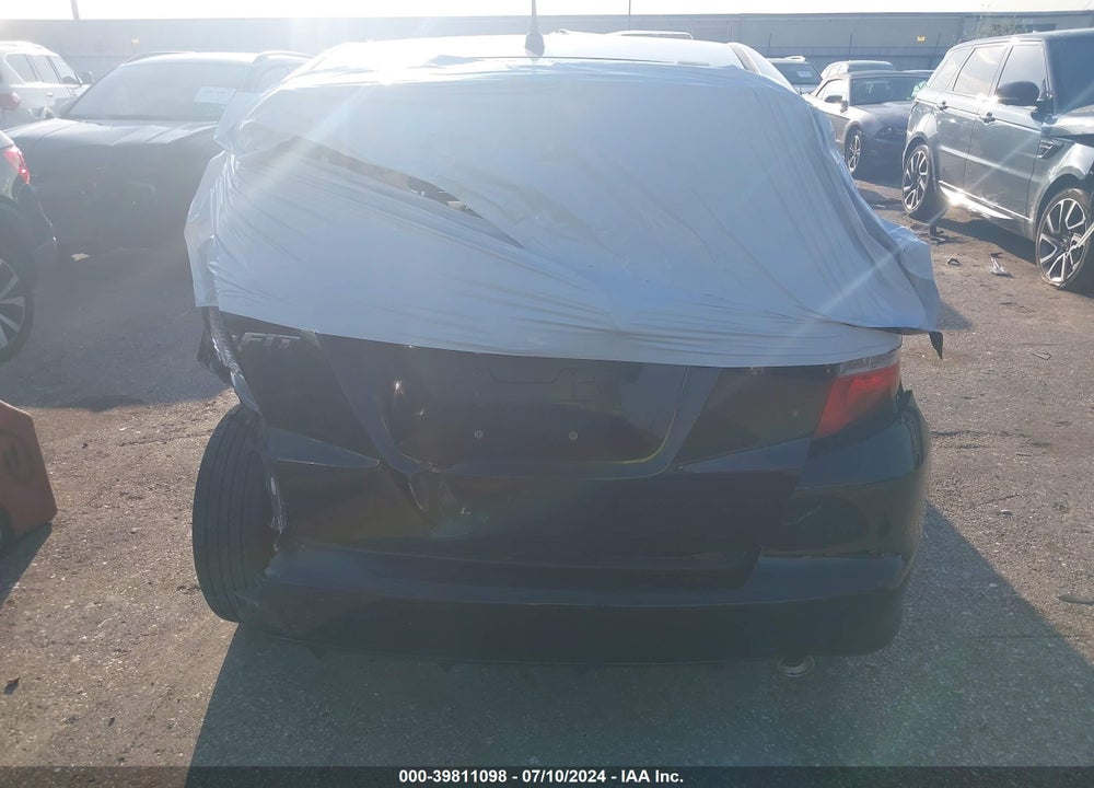 2013 HONDA FIT SPORT VIN: JHMGE8H53DC009048