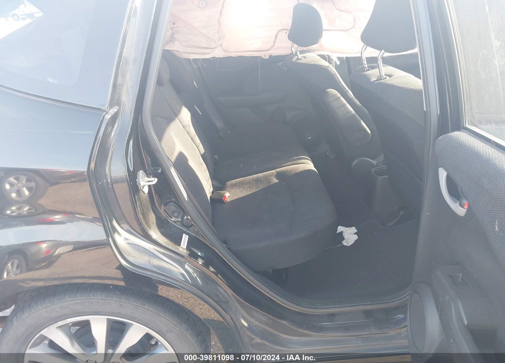 2013 HONDA FIT SPORT VIN: JHMGE8H53DC009048