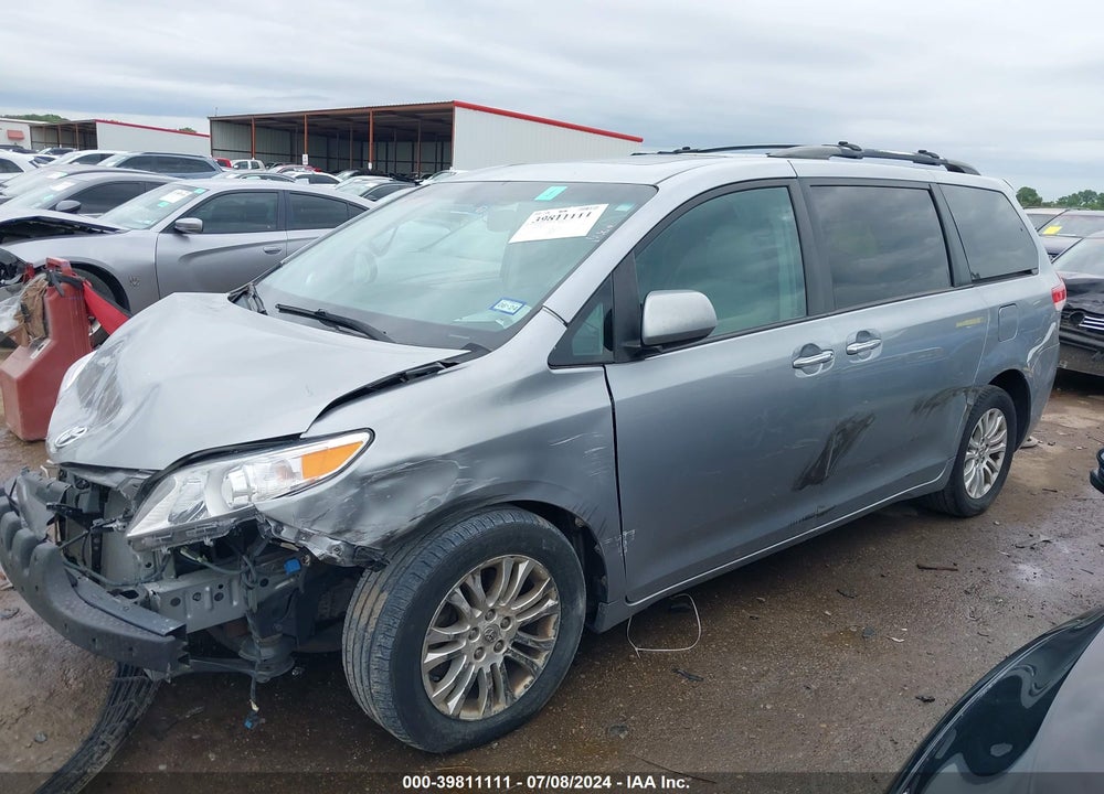 2012 TOYOTA SIENNA XLE V6 8 PASSENGER VIN: 5TDYK3DC2CS188850