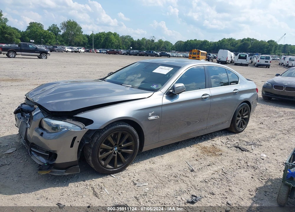 2013 BMW 528I XDRIVE VIN: WBAXH5C55DD108024