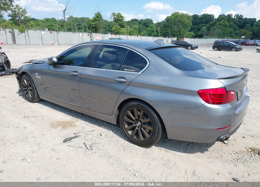 2013 BMW 528I XDRIVE VIN: WBAXH5C55DD108024