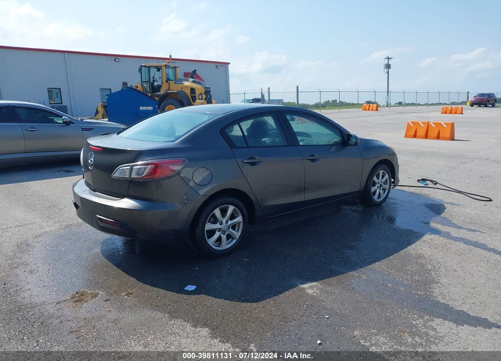 2010 MAZDA 3 I TOURING VIN: JM1BL1SF0A1320180