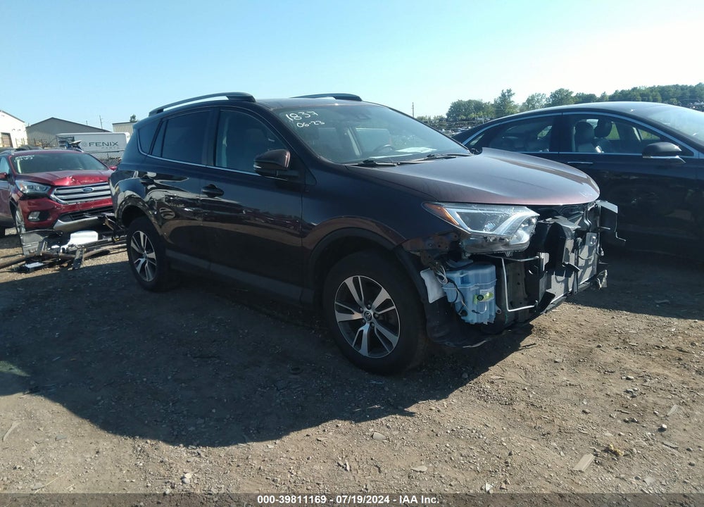 2017 TOYOTA RAV4 XLE VIN: 2T3RFREV8HW681837