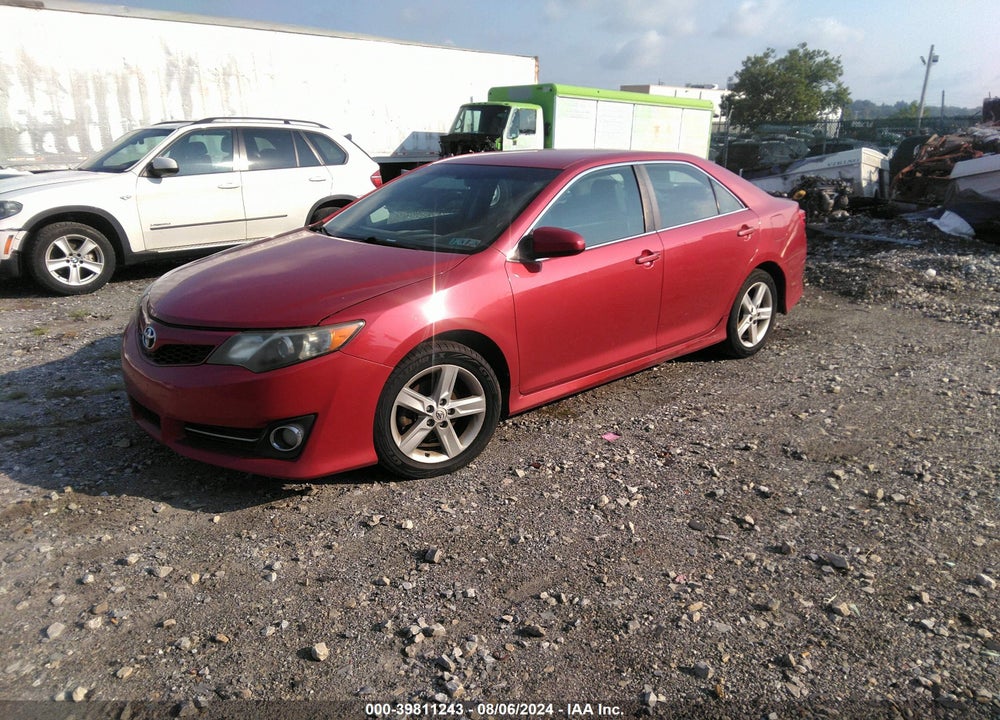 2013 TOYOTA CAMRY SE VIN: 4T1BF1FK0DU670163