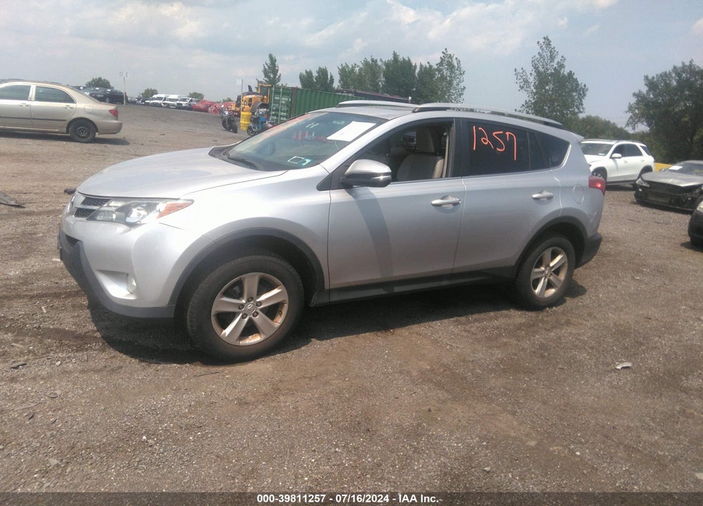 2014 TOYOTA RAV4 XLE VIN: 2T3RFREV4EW152087