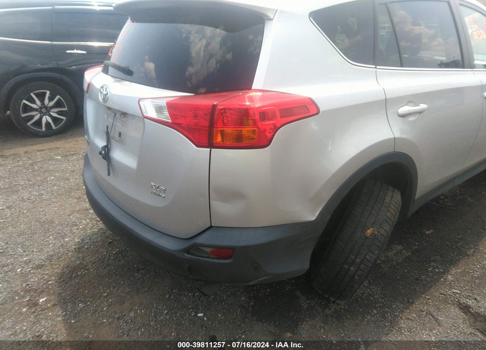 2014 TOYOTA RAV4 XLE VIN: 2T3RFREV4EW152087