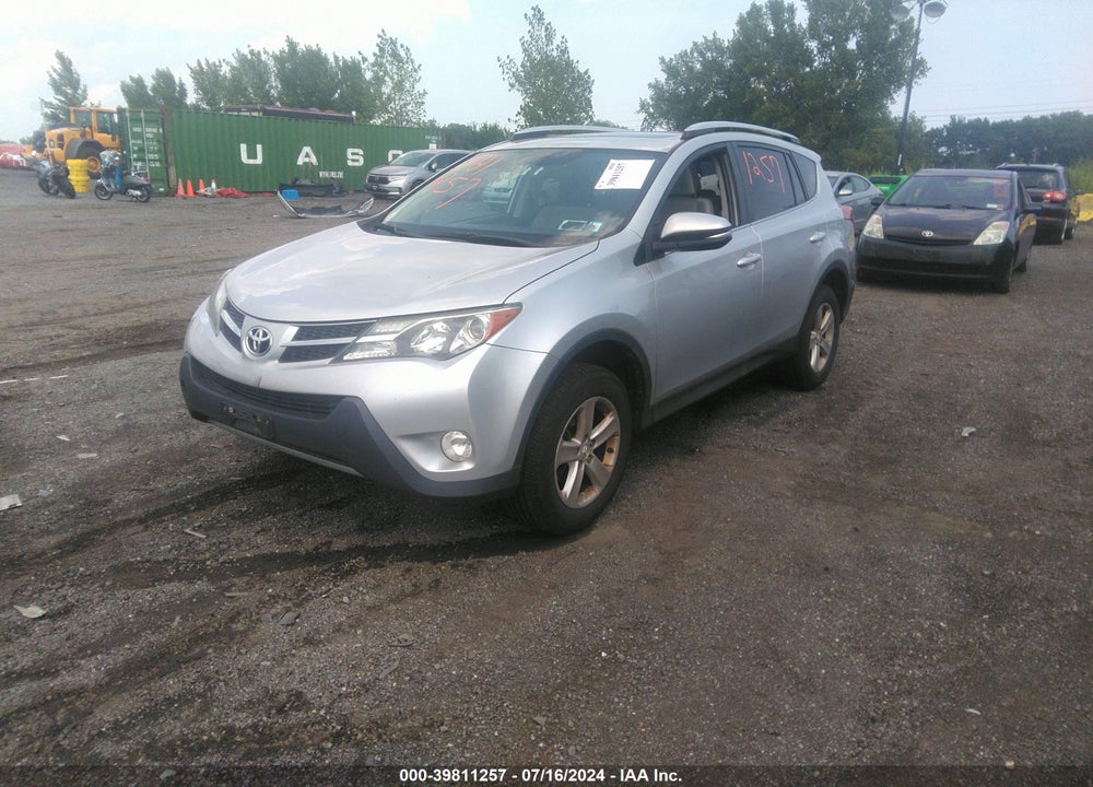 2014 TOYOTA RAV4 XLE VIN: 2T3RFREV4EW152087
