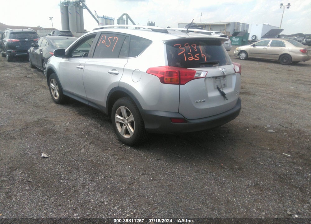 2014 TOYOTA RAV4 XLE VIN: 2T3RFREV4EW152087