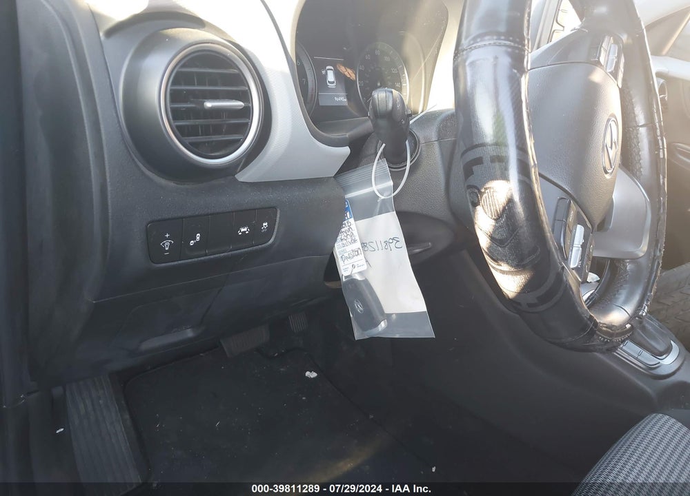2018 HYUNDAI KONA SEL VIN: KM8K62AA4JU158289