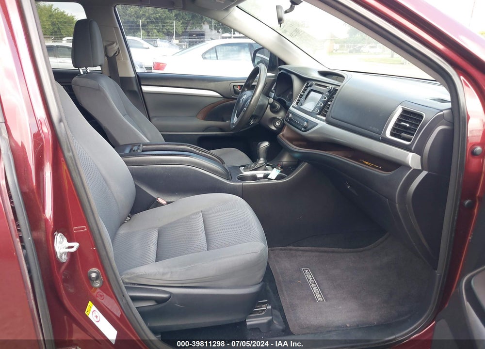 2015 TOYOTA HIGHLANDER LE VIN: 5TDZARFH2FS013294