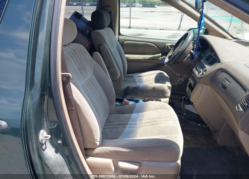 2003 TOYOTA SIENNA CE VIN: 4T3ZF19C33U512487
