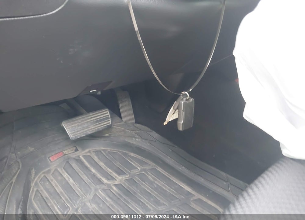 2014 CHEVROLET SILVERADO 1500 1LT/2LT VIN: 1GCVKREC7EZ192298