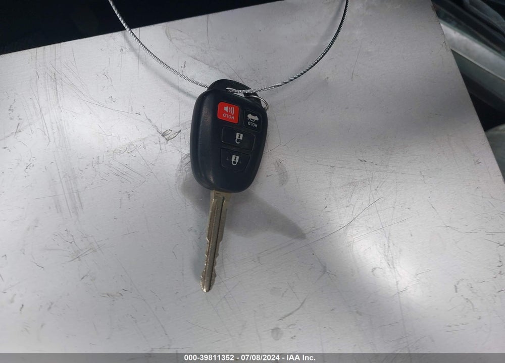 2014 TOYOTA COROLLA LE VIN: 2T1BURHE6EC207703