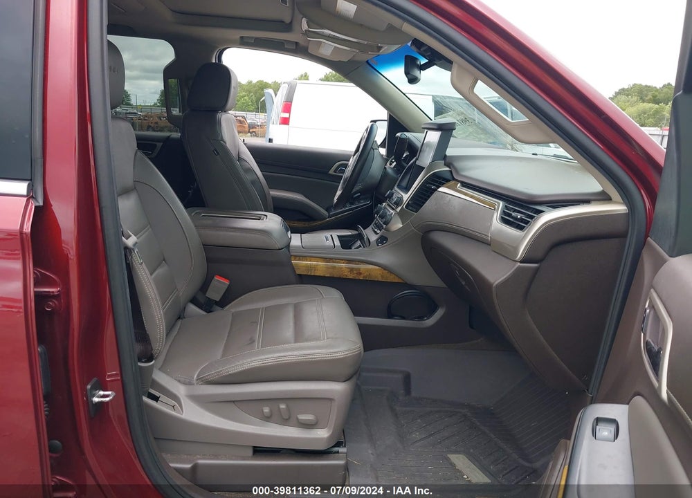 2017 GMC YUKON DENALI VIN: 1GKS2CKJ1HR399779