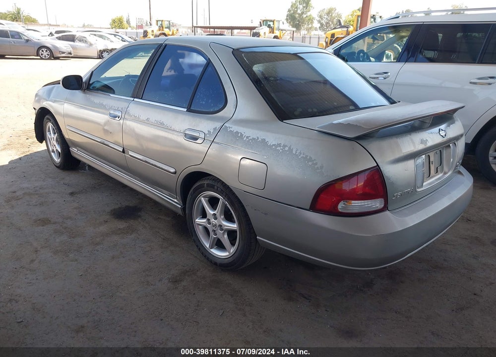 2001 NISSAN SENTRA SE- VIN: 3N1BB51DX1L121255
