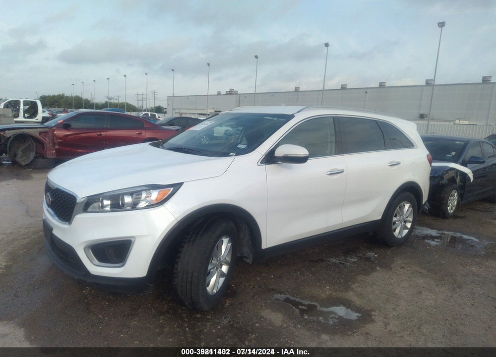 2018 KIA SORENTO 2.4L LX VIN: 5XYPG4A34JG376237