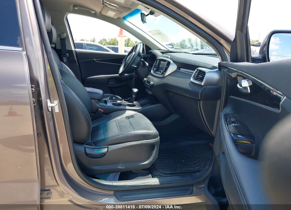 2020 KIA SORENTO VIN: 5XYPG4A58LG640760