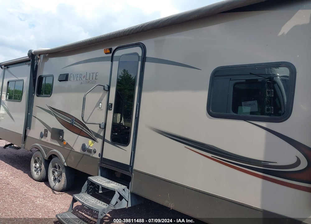 2013 FLEETWOOD EVERL31REW VIN: 5ZWTEUE29D1003397