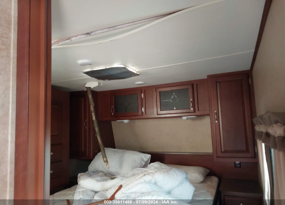 2013 FLEETWOOD EVERL31REW VIN: 5ZWTEUE29D1003397