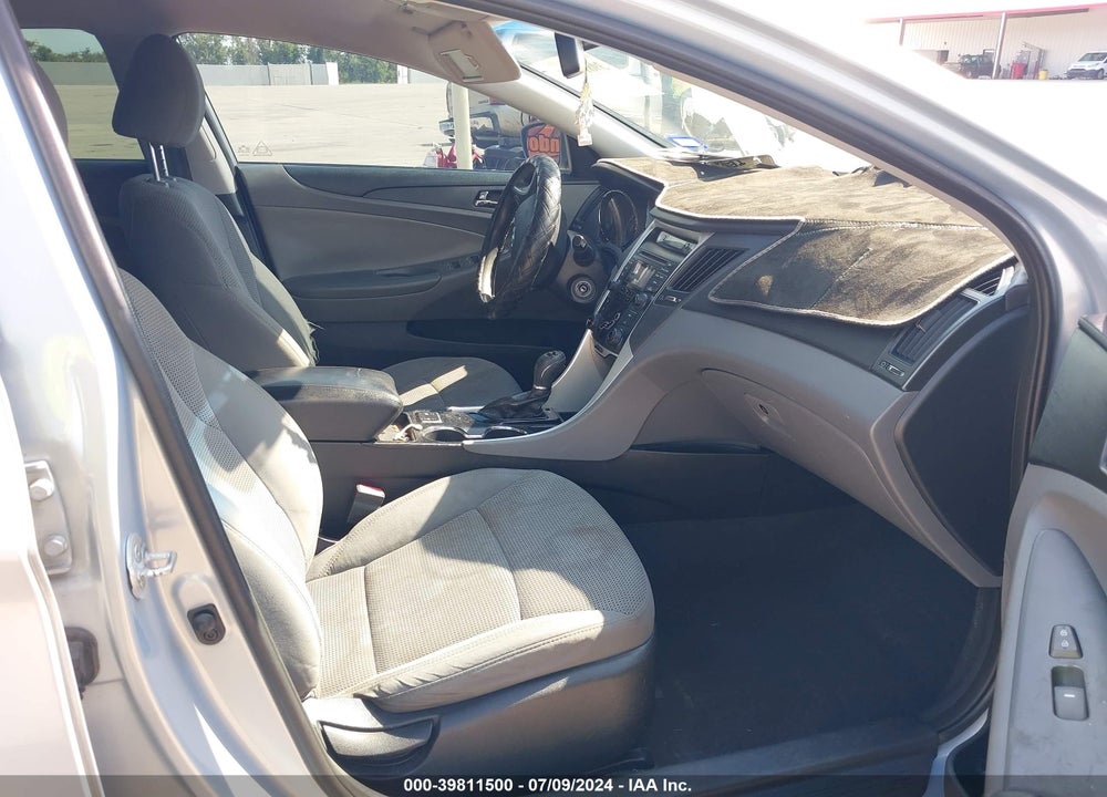 2013 HYUNDAI SONATA GLS VIN: 5NPEB4AC7DH748012