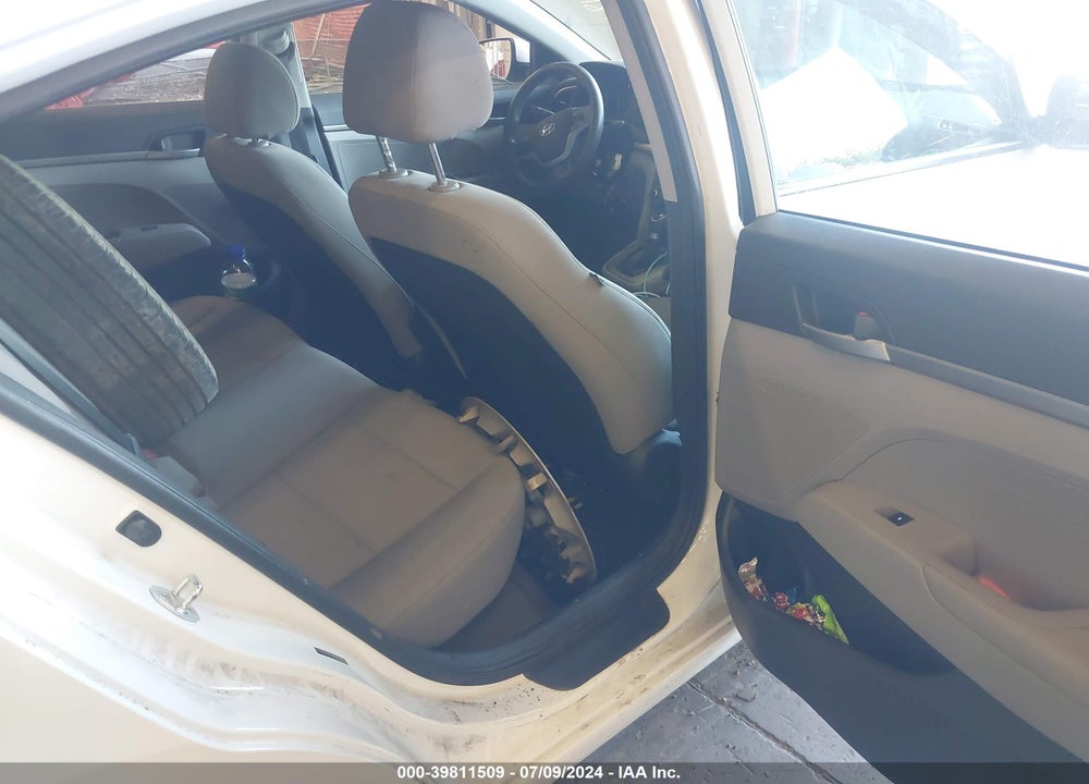 2017 HYUNDAI ELANTRA SE VIN: 5NPD74LF9HH201088