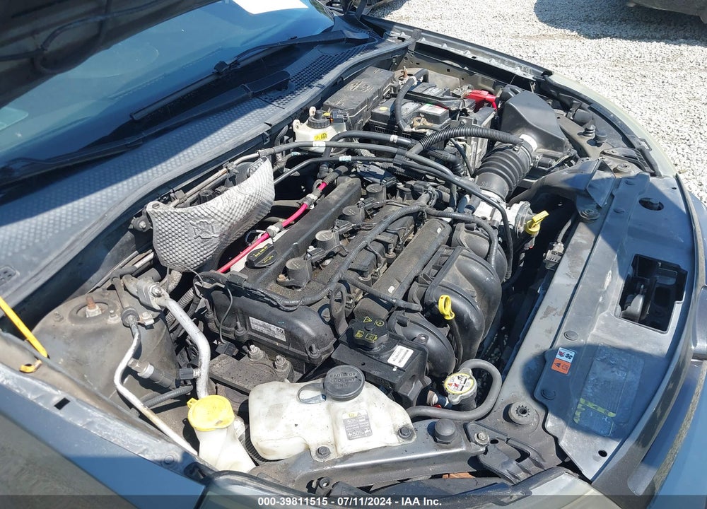 2010 FORD FOCUS SES VIN: 1FAHP3GN0AW261585