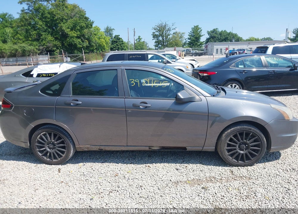 2010 FORD FOCUS SES VIN: 1FAHP3GN0AW261585