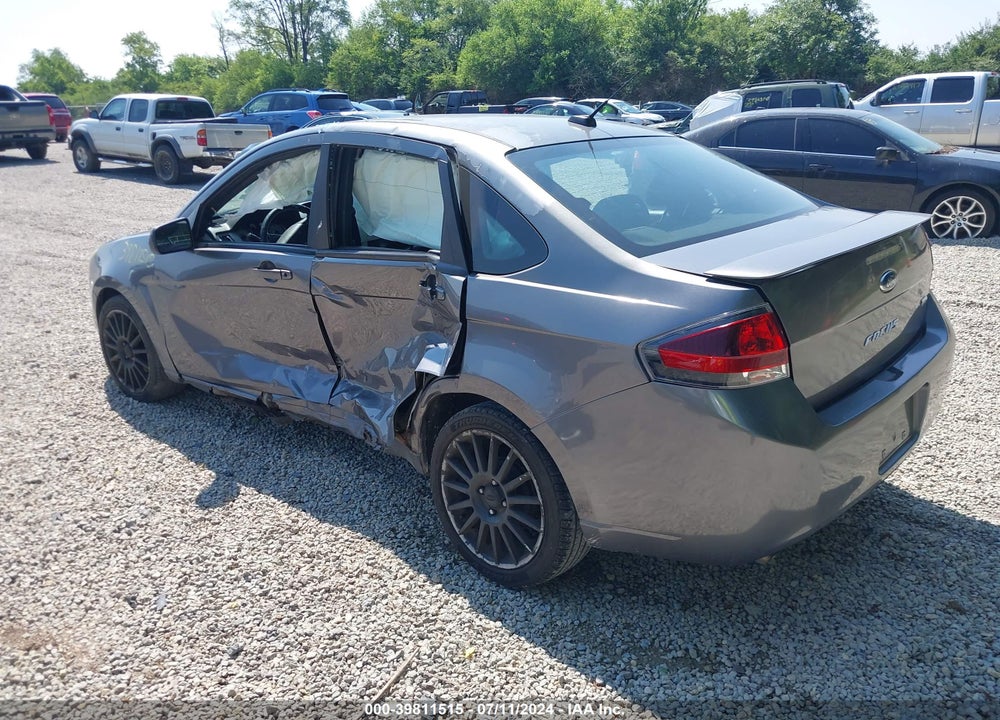 2010 FORD FOCUS SES VIN: 1FAHP3GN0AW261585