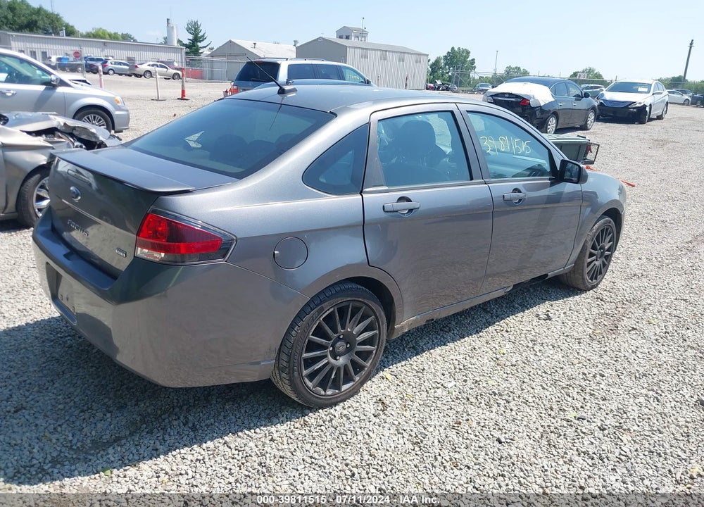 2010 FORD FOCUS SES VIN: 1FAHP3GN0AW261585