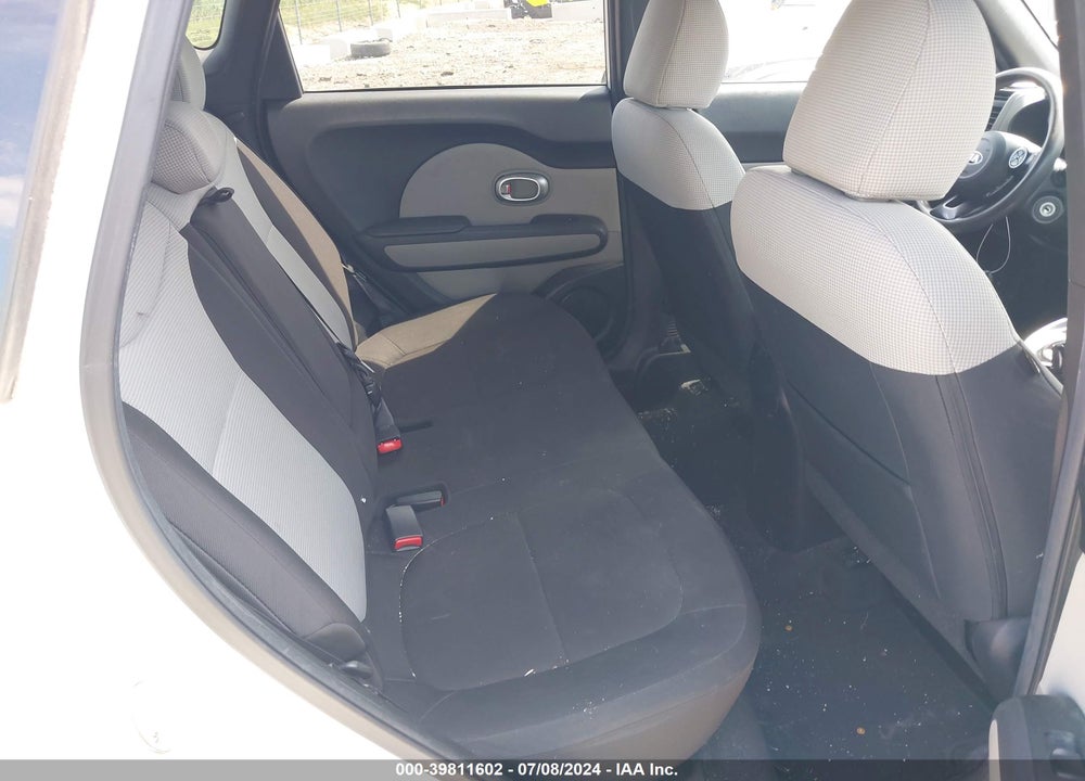 2014 KIA SOUL VIN: KNDJN2A29E7744051